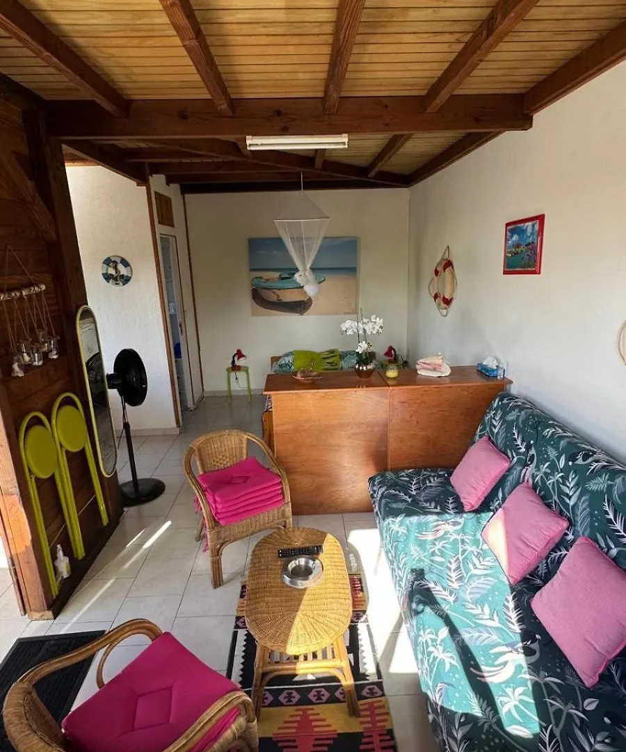 Studio Kenette Port Louis